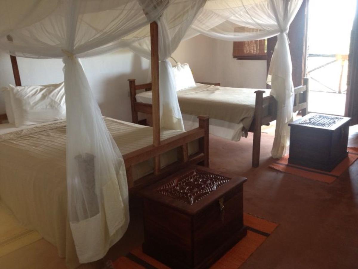 Kizungu Emerald Bay Resort חדר תמונה
